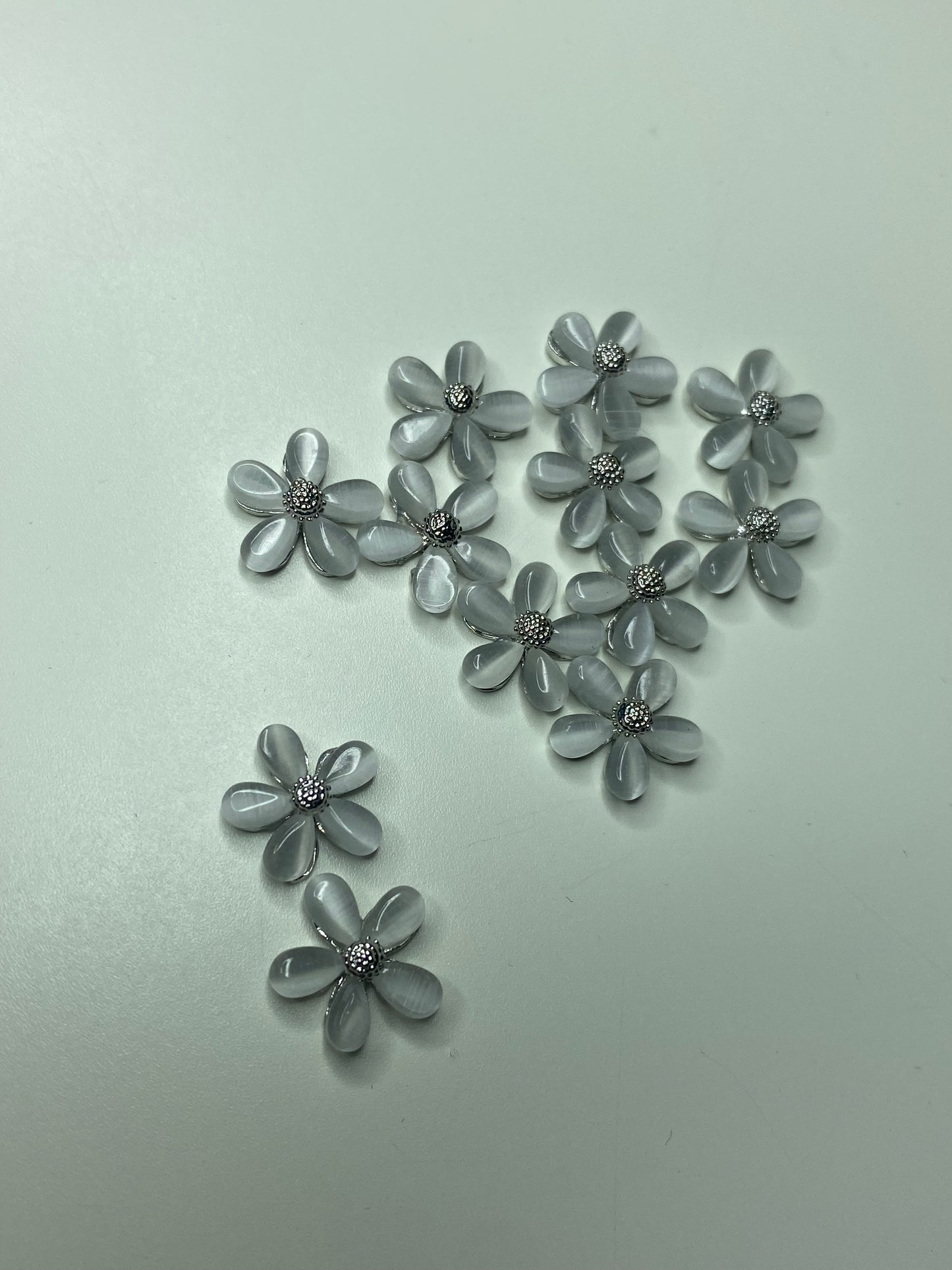 Dainty daisy (silver)